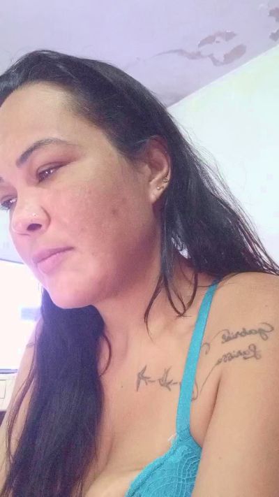 YUMI4MOON live cam on Cam4