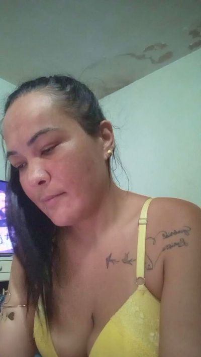 YUMI4MOON live cam on Cam4