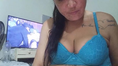 YUMI4MOON live cam on Cam4