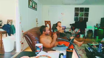 YaBoyTJ live cam on Cam4