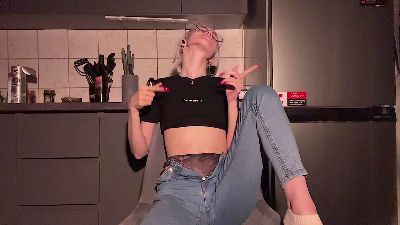 YahairaSaulter live cam on Cam4