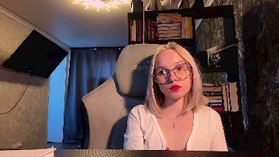 YahairaSaulter live cam on Cam4