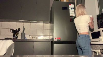 YahairaSaulter live cam on Cam4