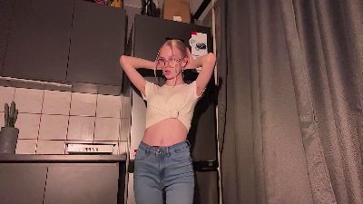YahairaSaulter live cam on Cam4