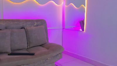 Yake_elizabeth live cam on Cam4