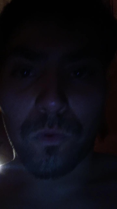 Yakzom live cam on Cam4