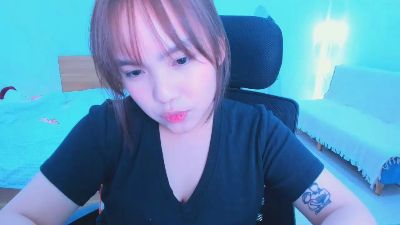 Yana_Dimples live cam on Cam4