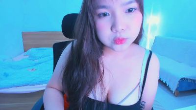 Yana_Dimples live cam on Cam4
