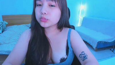 Yana_Dimples live cam on Cam4