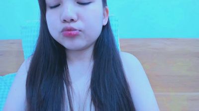 Yana_Dimples live cam on Cam4