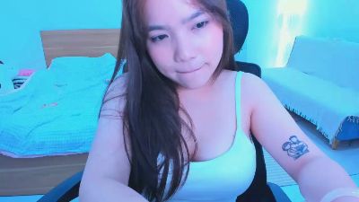 Yana_Dimples live cam on Cam4