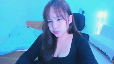 Yana_Dimples live cam on Cam4