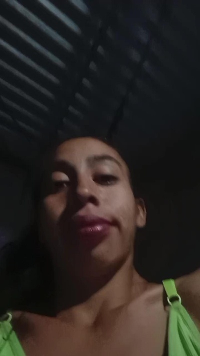 Yanetpereyra live cam on Cam4