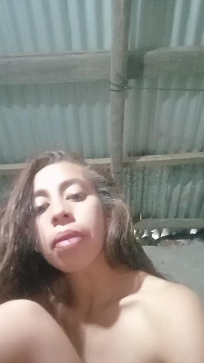 Yanetpereyra live cam on Cam4