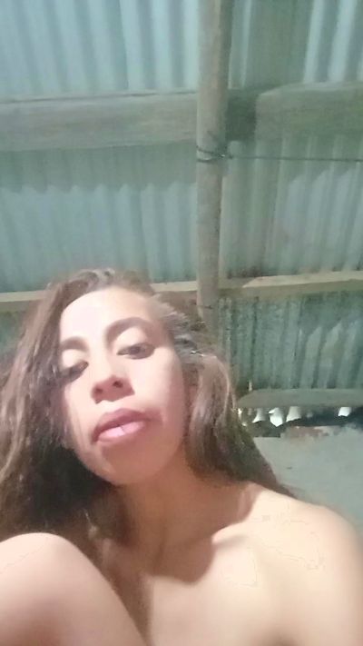 Yanetpereyra live cam on Cam4
