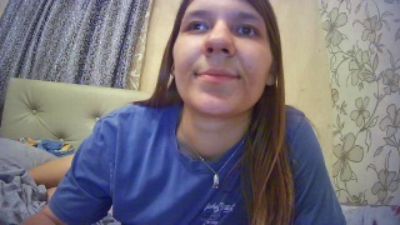 YaniraRoggeman live cam on Cam4