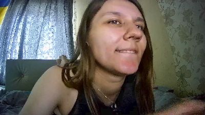 YaniraRoggeman live cam on Cam4