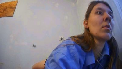 YaniraRoggeman live cam on Cam4