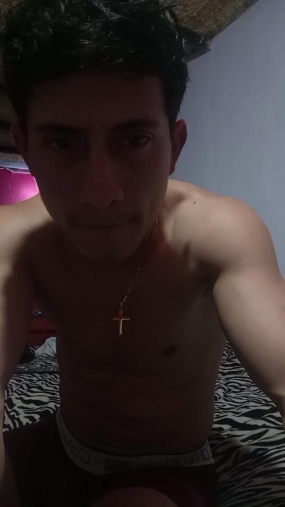 Yans04 live cam on Cam4