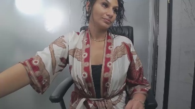 YaraCox live cam on Cam4