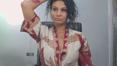 YaraCox live cam on Cam4