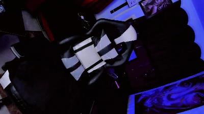 YarethRous live cam on Cam4