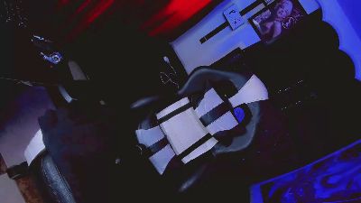 YarethRous live cam on Cam4