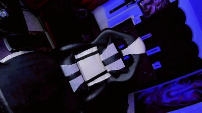 YarethRous live cam on Cam4