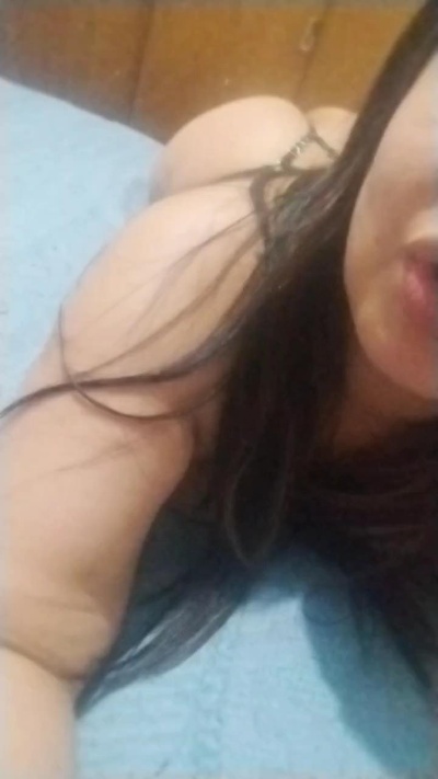 Yasminee live cam on Cam4