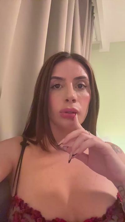 Yasminhott live cam on Cam4