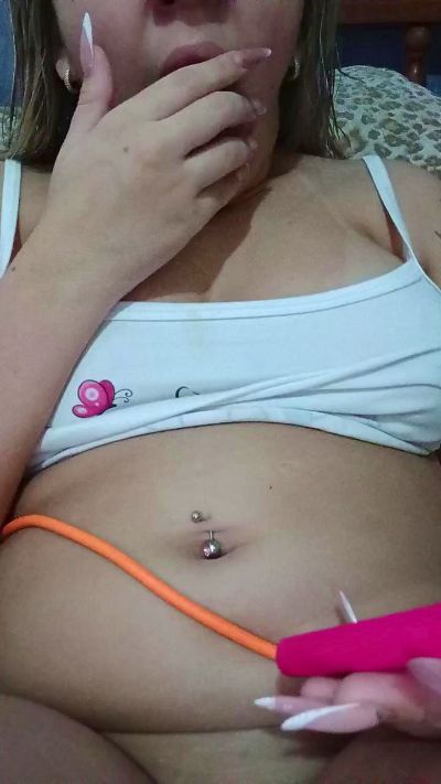 Yasminrafaele6 live cam on Cam4