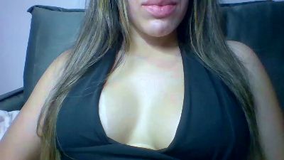 Yasmynleal live cam on Cam4