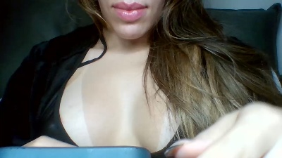 Yasmynleal live cam on Cam4