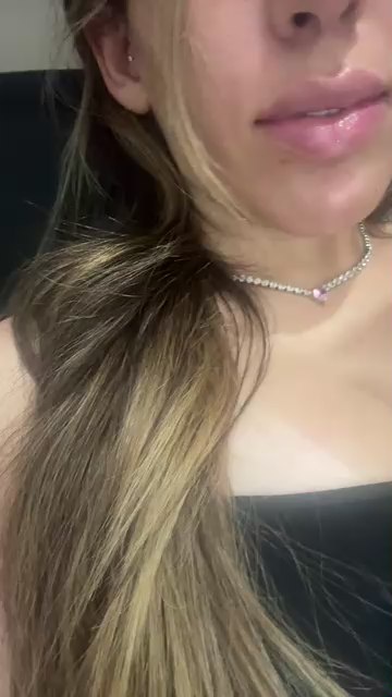 Yasmynleal live cam on Cam4