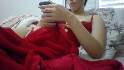 Yasmynleal live cam on Cam4