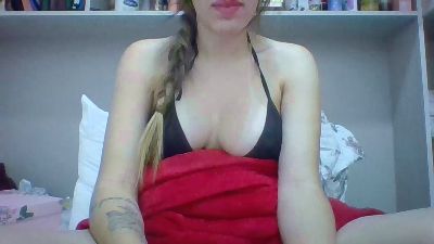 Yasmynleal live cam on Cam4