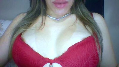 Yasmynleal live cam on Cam4