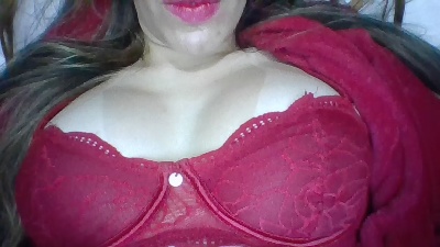 Yasmynleal live cam on Cam4