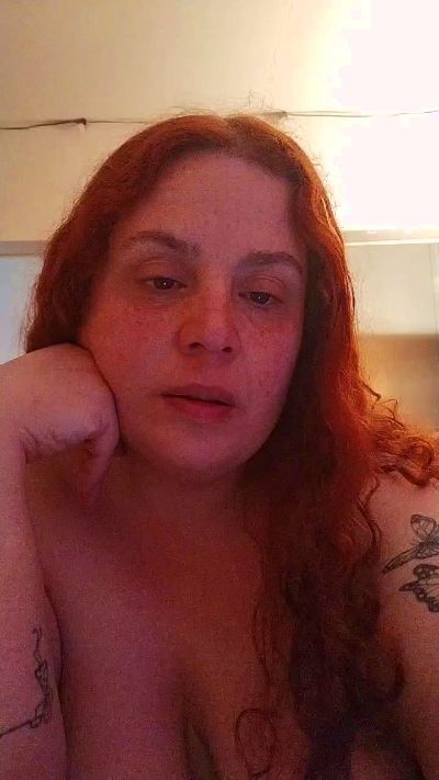 Yaya2065 live cam on Cam4