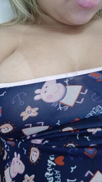 Yazhu56 live cam on Cam4