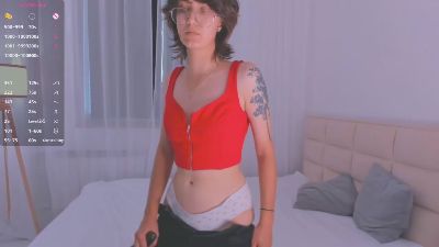 YesseniaMudrick live cam on Cam4