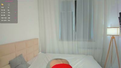 YesseniaMudrick live cam on Cam4