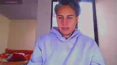 Yessi_rouse live cam on Cam4