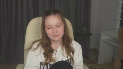YevetteKitson live cam on Cam4