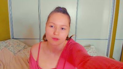 YevetteKitson live cam on Cam4