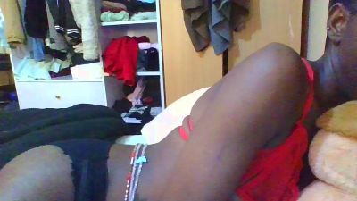 Yiarah1 live cam on Cam4