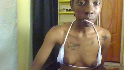 Yiarah1 live cam on Cam4