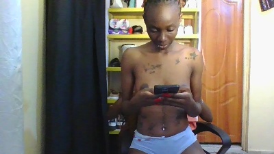Yiarah1 live cam on Cam4