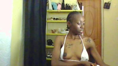 Yiarah1 live cam on Cam4