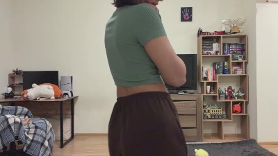 YingPopichak live cam on Cam4